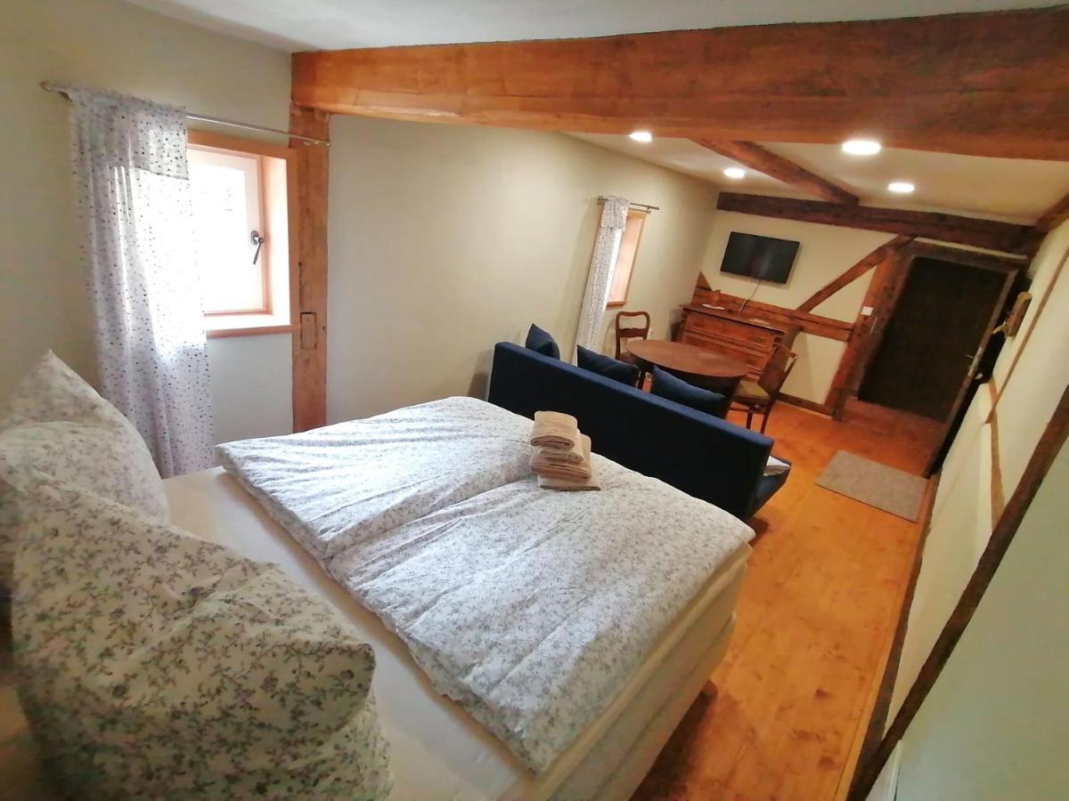 Pferdehof Am Burgsberg, Ferienzimmer, Monteurzimmer Seifhennersdorf Eksteriør bilde